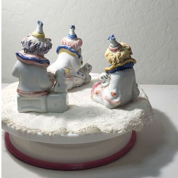Clown Figurines  Hand Painted Traditional Clown Attire ( 3 in the Set) ~Vintage~ - Picture 3 of 9